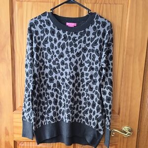 Leopard Print Gray and Black Sweater Small